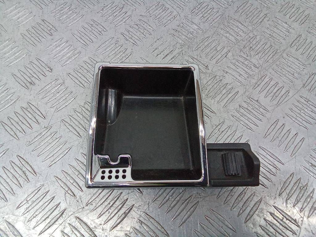пепельница Mercedes-Benz E-Класс W211/S211 2004, A2118100428