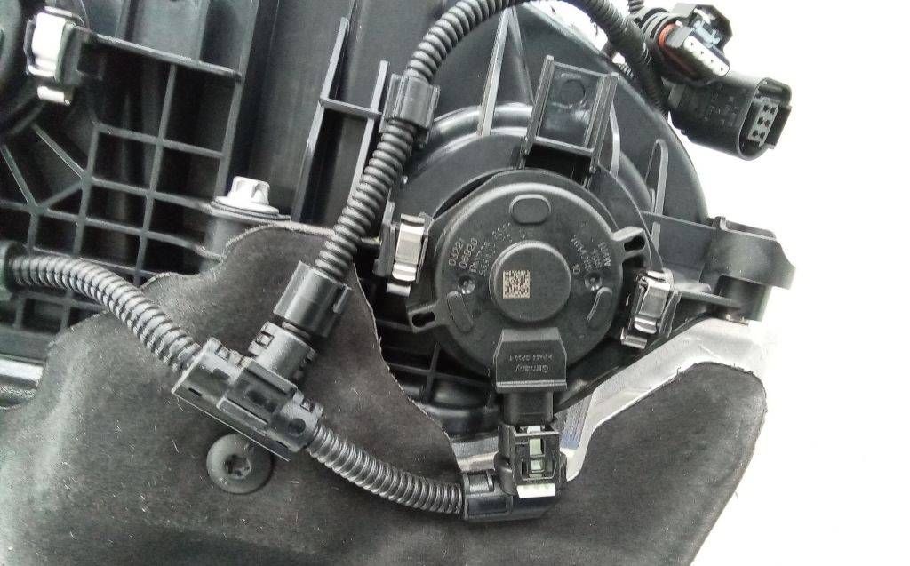 Клапан фазорегулятора BMW 5 серия G30/G31 2020, 2.0 л., бензин, АКПП, 55584110