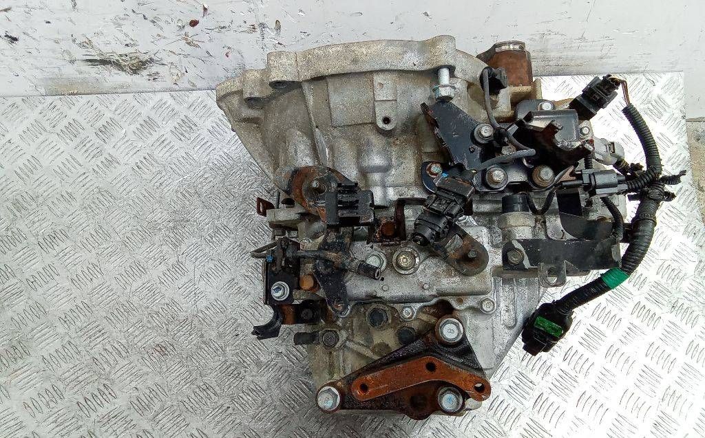 КПП механическая (МКПП) Hyundai i10 1 поколение 2009, 1.1 л., дизель, МКПП, M56CF1, R82073