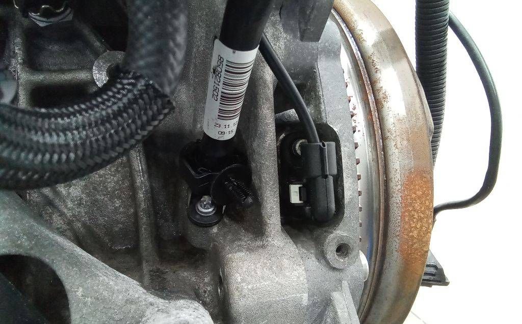 датчик коленвала BMW 1 серия F20/F21 2013, 1.6 л., дизель, МКПП