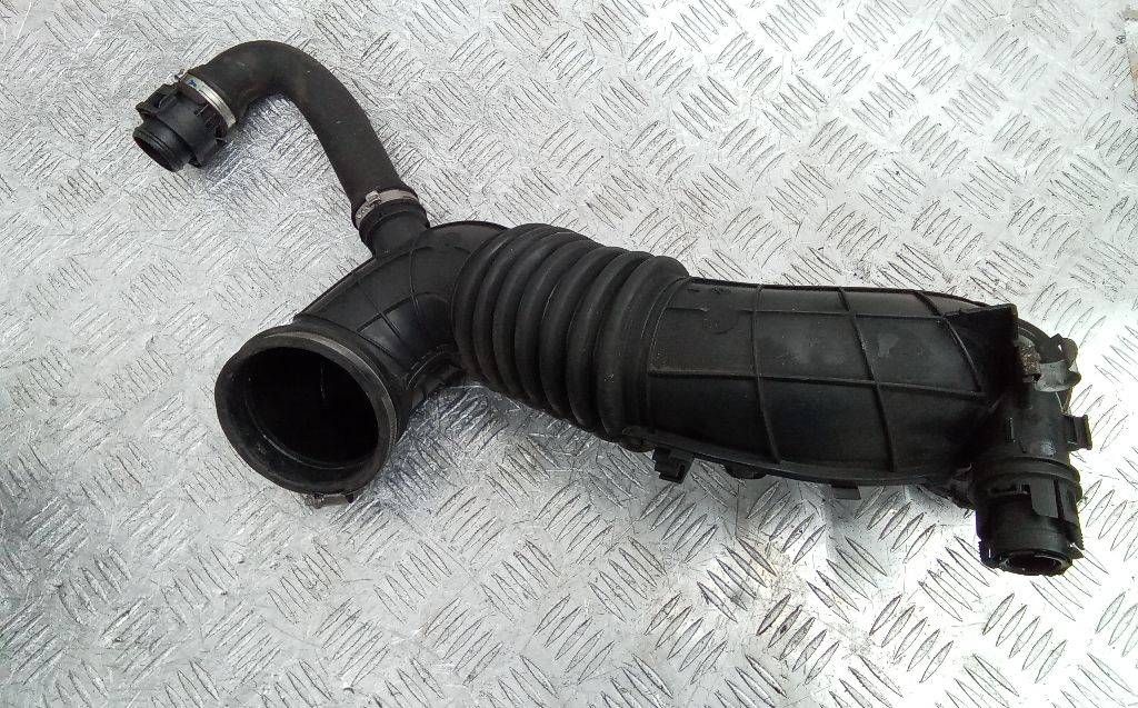 патрубок воздушного фильтра BMW 1 серия F20/F21 2013, 1.6 л., дизель, МКПП, 58650910
