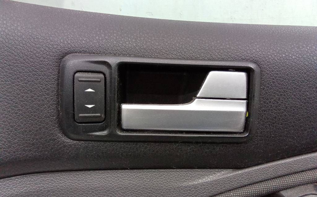 ручка внутренняя передняя правая Ford C-Max 1 поколение [рестайлинг] 2008, 3M51R22600