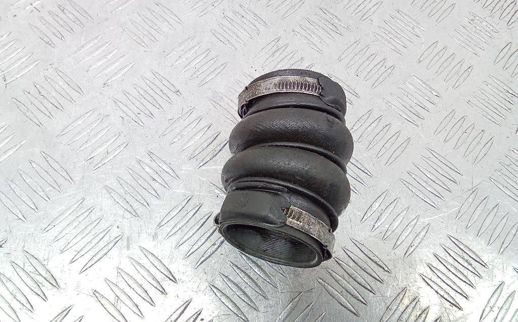 патрубок интеркулера Citroen C4 1 поколение 2007, 1.6 л., дизель, МКПП, 9649999680