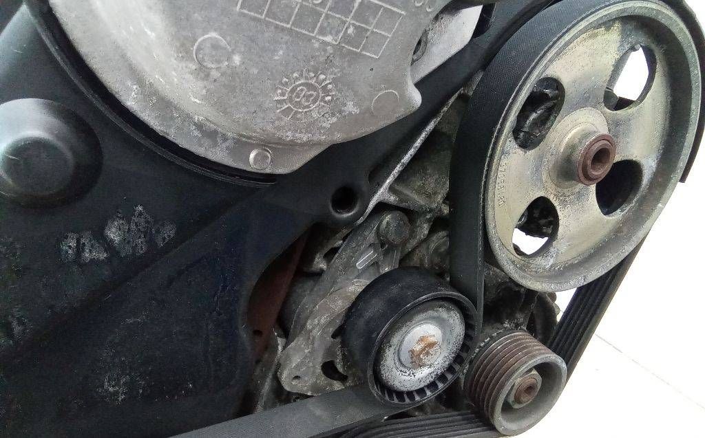 кронштейн генератора Peugeot 307 1 поколение 2003, 1.6 л., бензин, МКПП