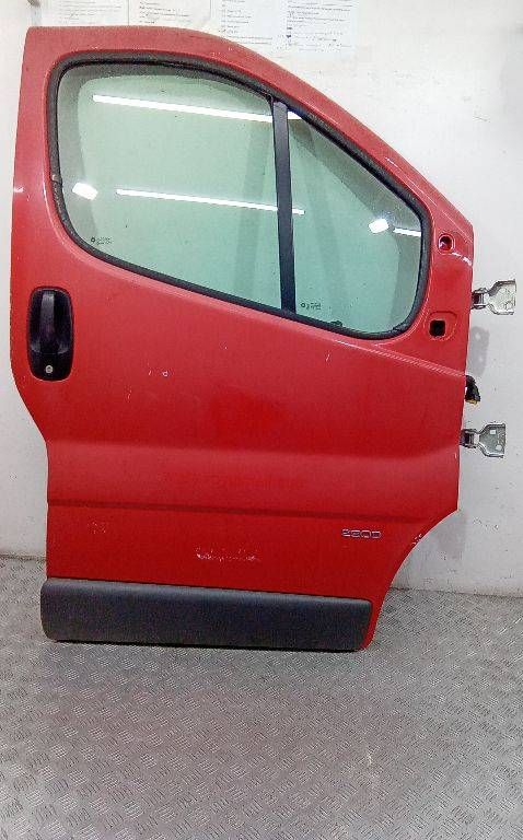 дверь передняя правая Opel Vivaro A 2003