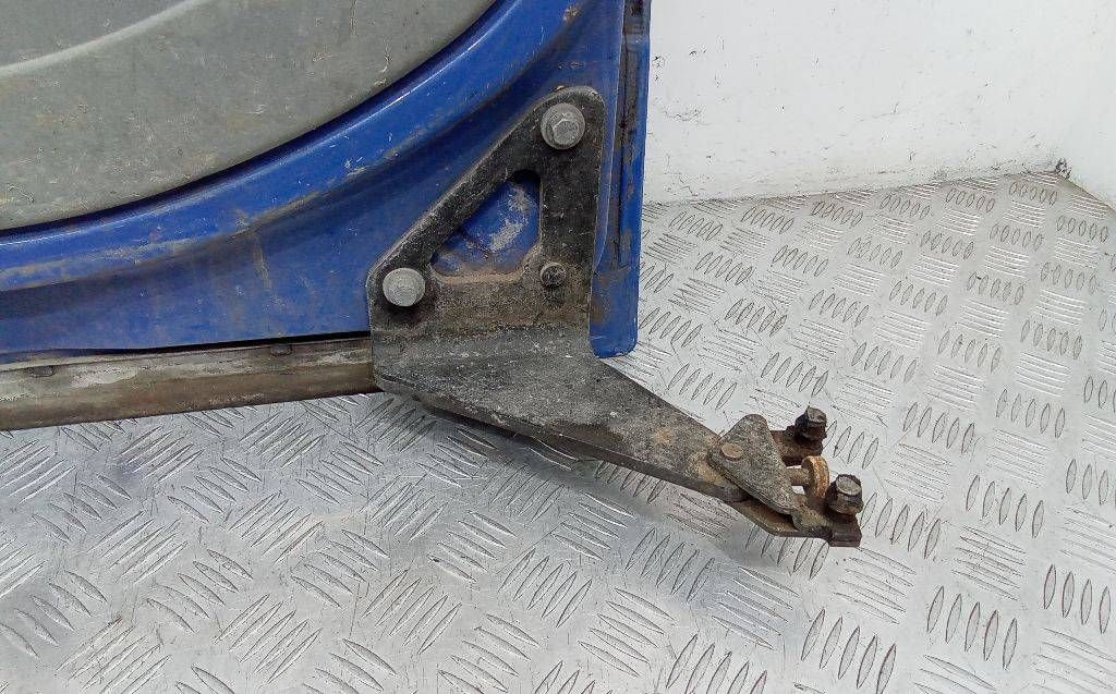 ролик двери сдвижной Nissan Primastar 1 поколение 2004
