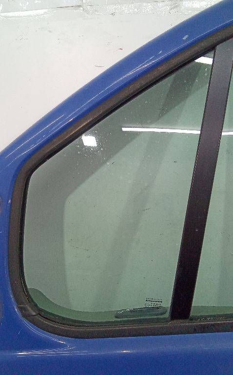форточка передняя левая Nissan Primastar 1 поколение 2004, 43R-00083