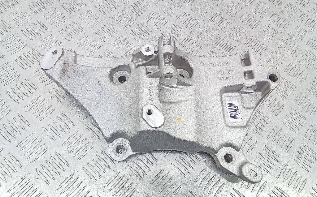 кронштейн генератора Renault Duster 2 поколение 2022, 2.0 л., бензин, МКПП, 117104555R