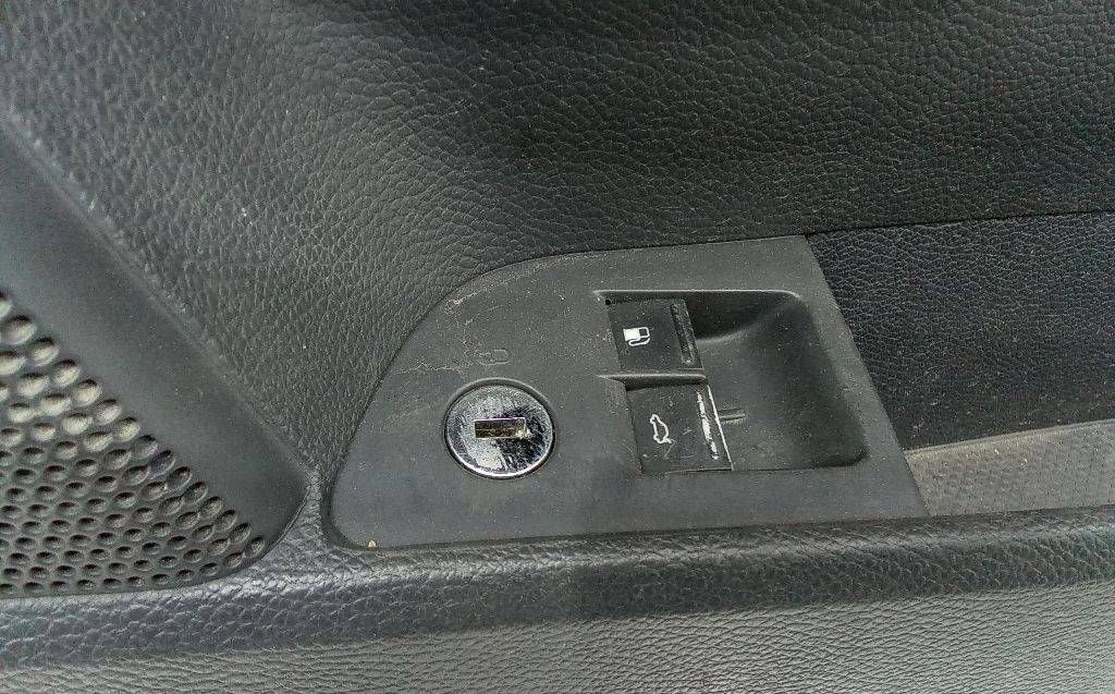 кнопка (выключатель) Volkswagen Jetta 5 поколение 2005