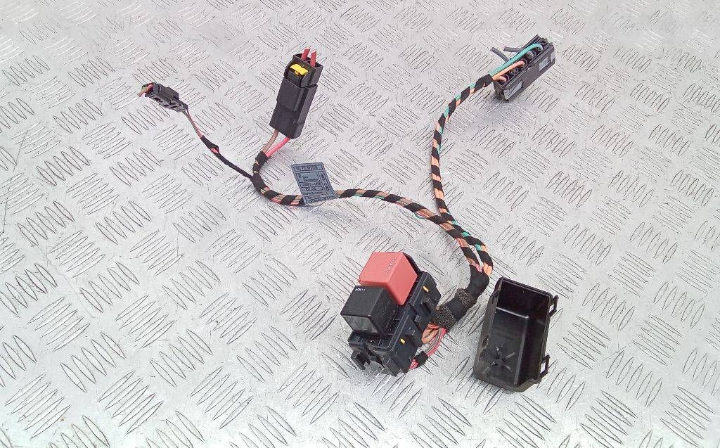 блок реле Renault Laguna 3 поколение 2010, 1.5 л., дизель, универсал, 8200222930