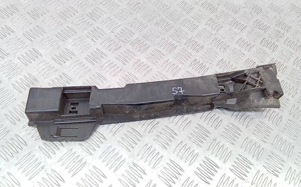 Кронштейн крепления порога BMW 1 серия F20/F21 2011, 51777264359