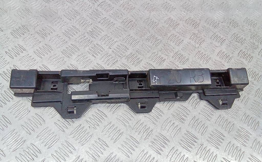 Кронштейн крепления порога BMW 1 серия F20/F21 2011, 51777240916