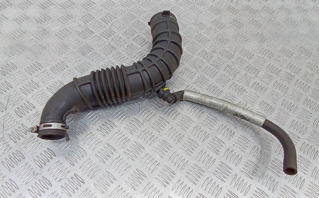 патрубок воздушного фильтра Renault Megane 3 поколение 2009, 1.5 л., дизель, 8200500384