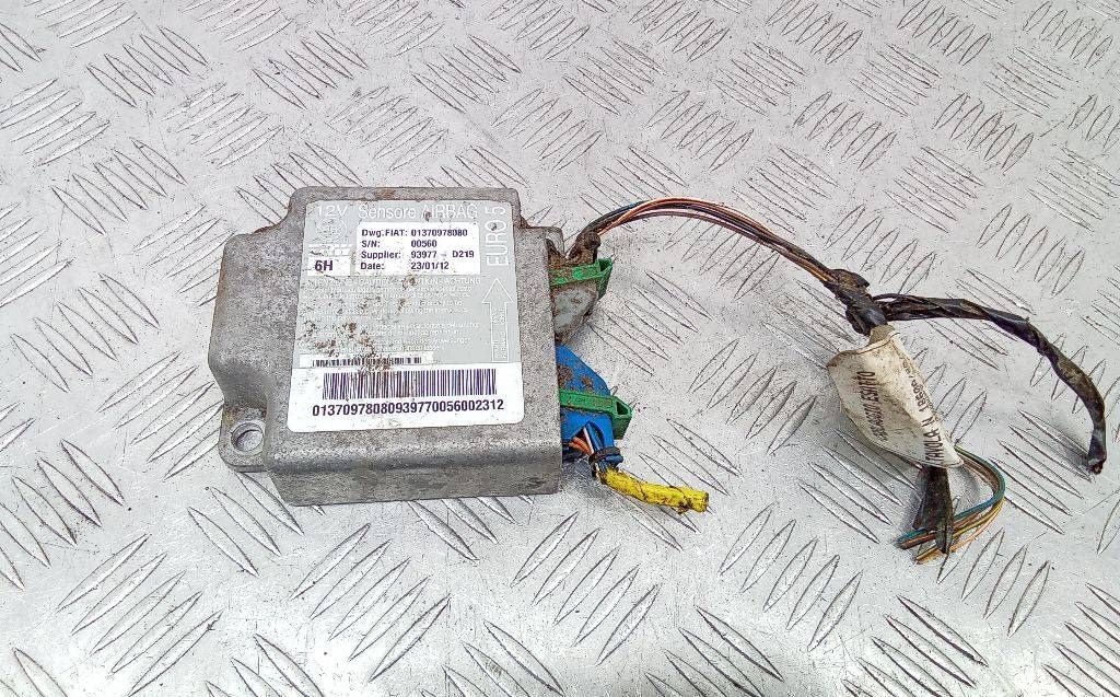 блок AirBag Fiat Ducato 3 поколение 2011, 01370978080