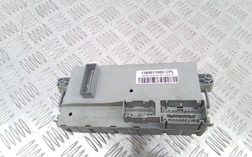блок предохранителей Citroen Jumper 2 поколение 2008, 1369571080