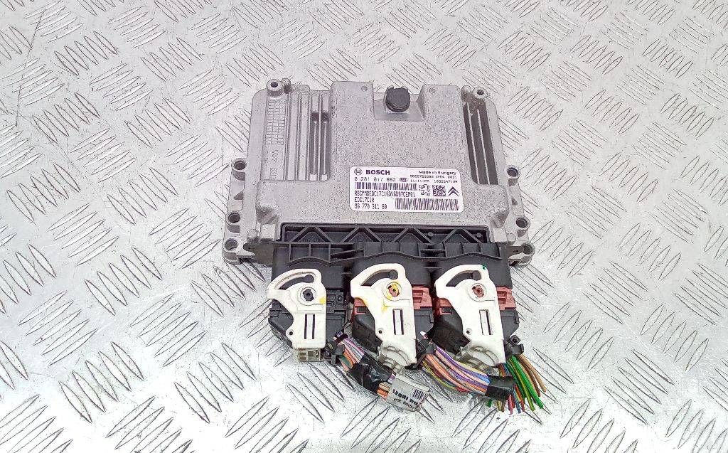 блок управления двигателем Citroen C4 2 поколение 2011, 9677031180