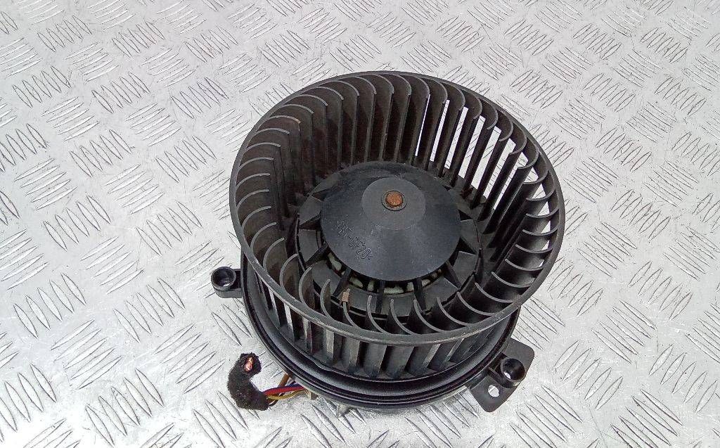 моторчик печки Audi A4 B6 2002, 8E1820021