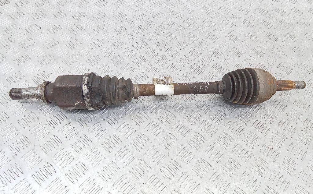 полуось передняя левая (приводной вал, ШРУС) Renault Clio 3 поколение 2006, 1.5 л., дизель, 8200499585