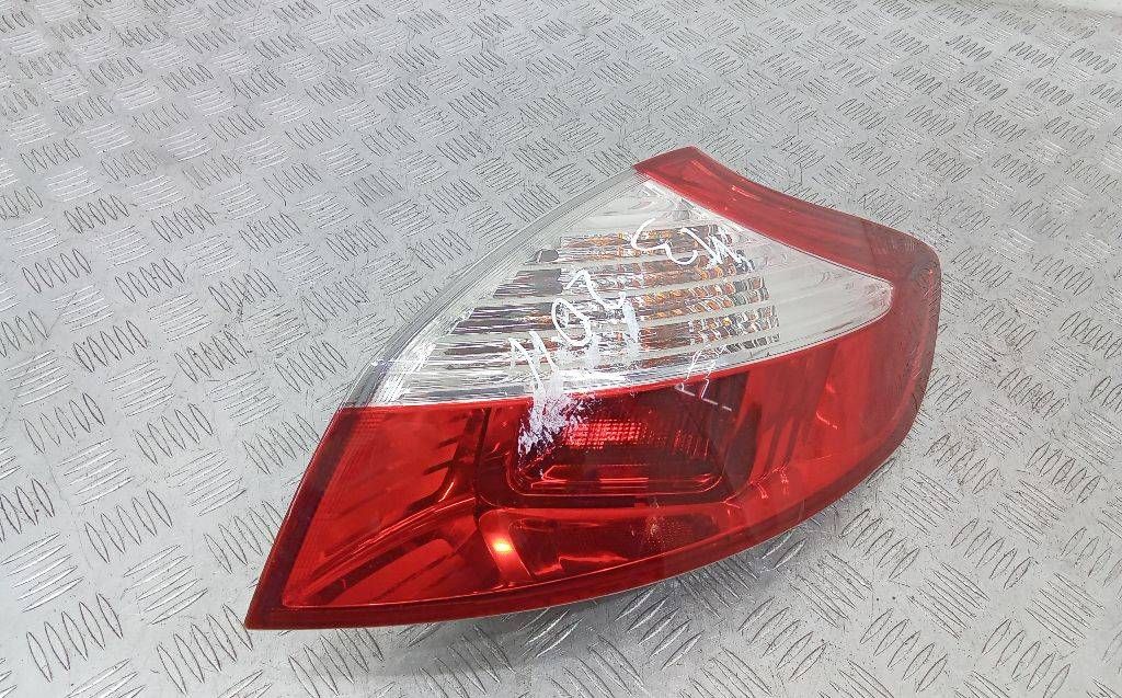 фонарь задний правый Renault Megane 3 поколение 2011, 89319609