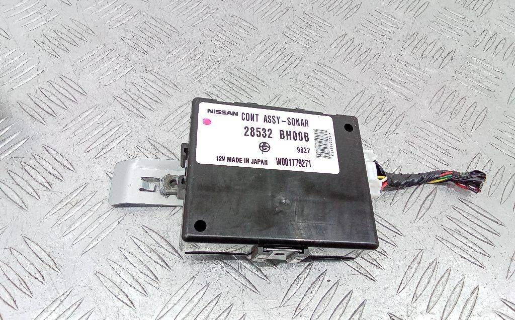 блок управления парктрониками Nissan Note E11 2009, 28532BH00B