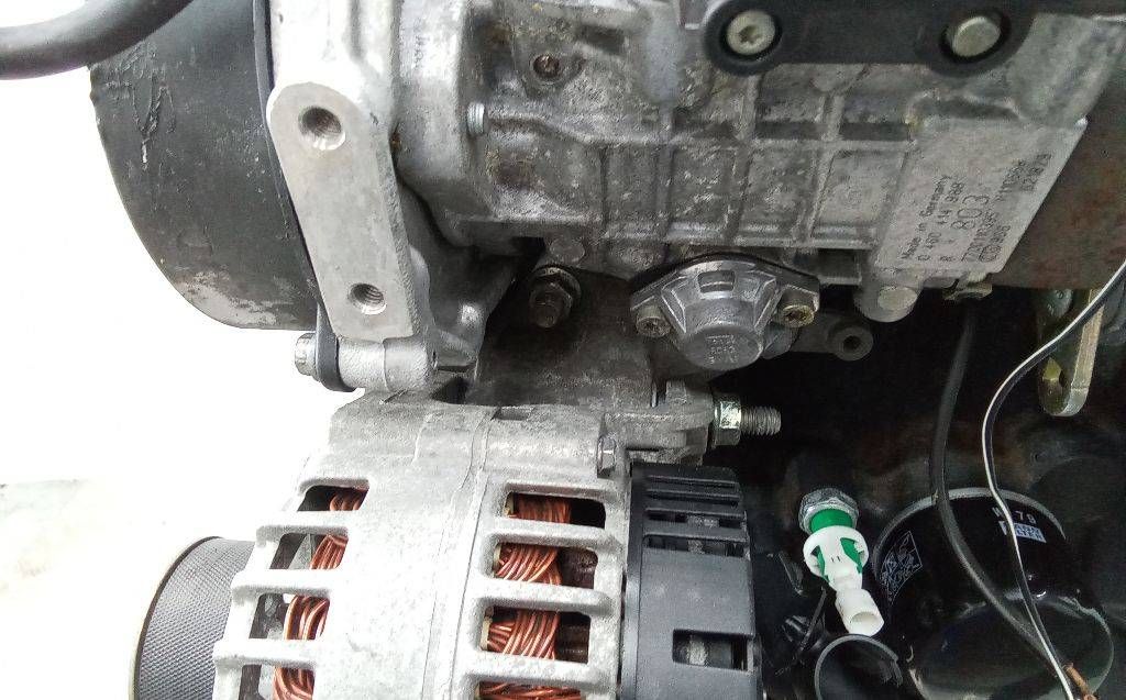кронштейн генератора Renault Scenic 1 поколение [рестайлинг] 2001, 1.9 л., дизель, МКПП
