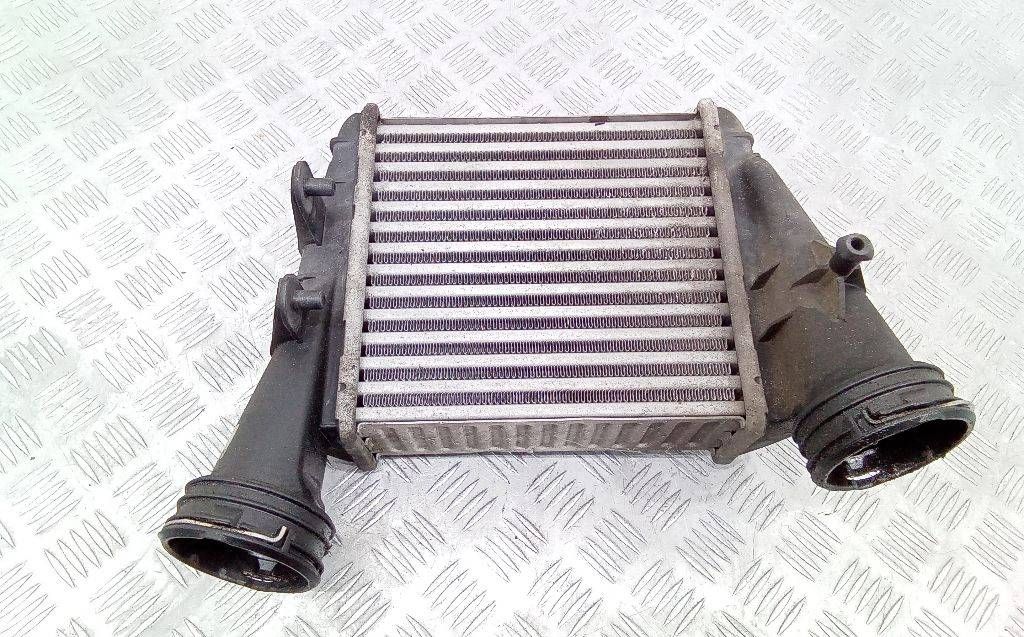 интеркулер Volkswagen Passat B5 2000, 3B0145806