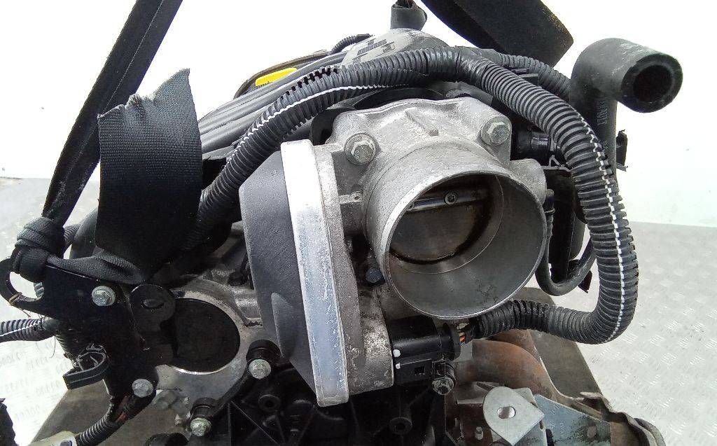 заслонка дроссельная Renault Clio 3 поколение 2008, 1.6 л., бензин, МКПП, 8200190230