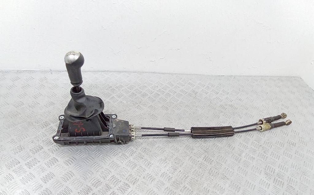 кулиса Nissan Note E11 2009, 3550210