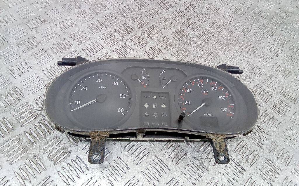 щиток приборов (приборная панель) Nissan Primastar 1 поколение 2004, 8200295453