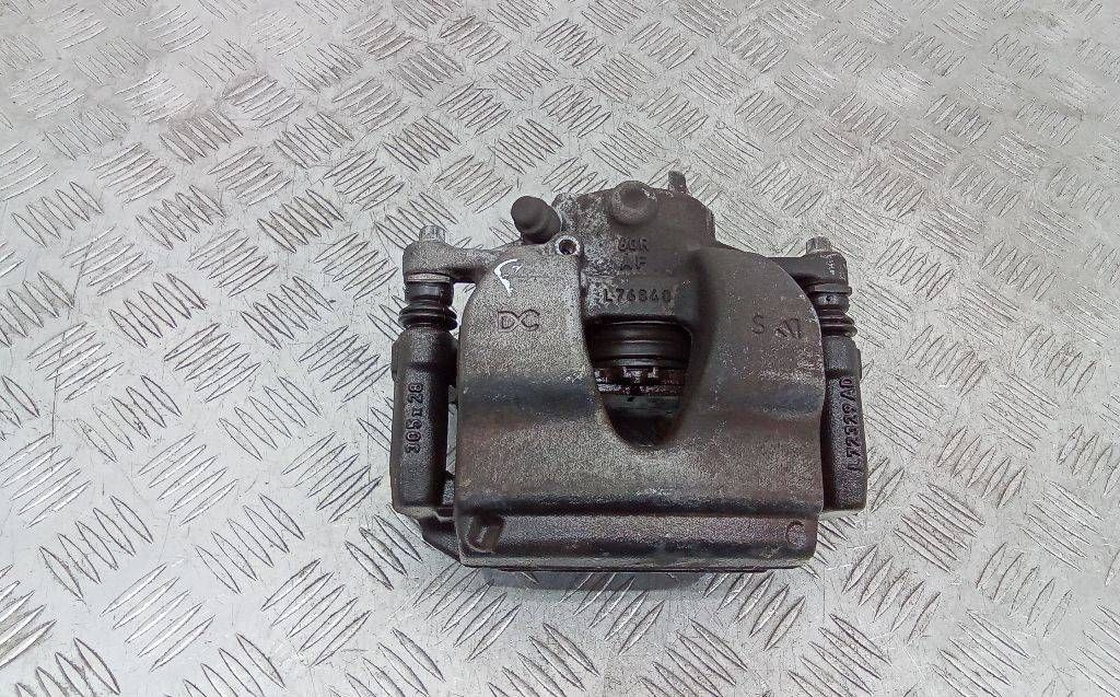 суппорт передний правый Mercedes-Benz A-Класс W177/V177 2020, 2.0 л., дизель, L76840