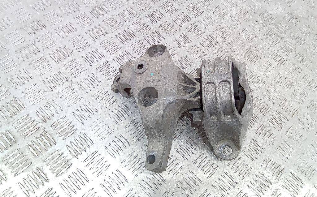 подушка крепления двигателя Renault Duster 1 поколение 2010, 1.5 л., дизель, 112849221R
