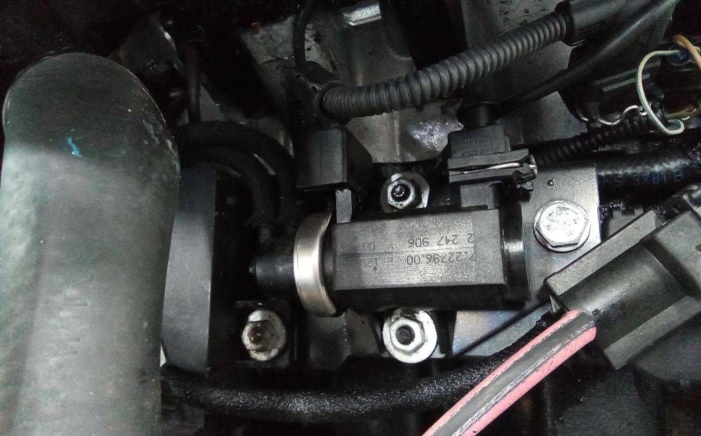 электромагнитный клапан BMW 5 серия E60/E61 2007, 3.0 л., дизель, АКПП, 72279600