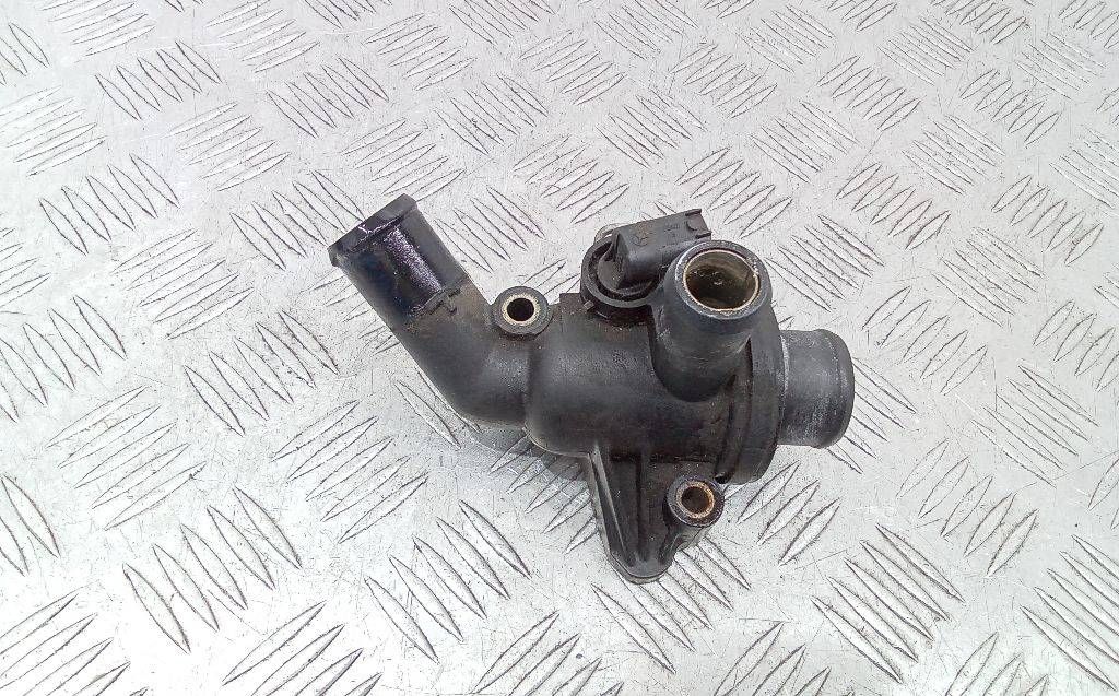 корпус термостата Mercedes-Benz A-Класс W168 1997, 1.7 л., дизель, A6682030275