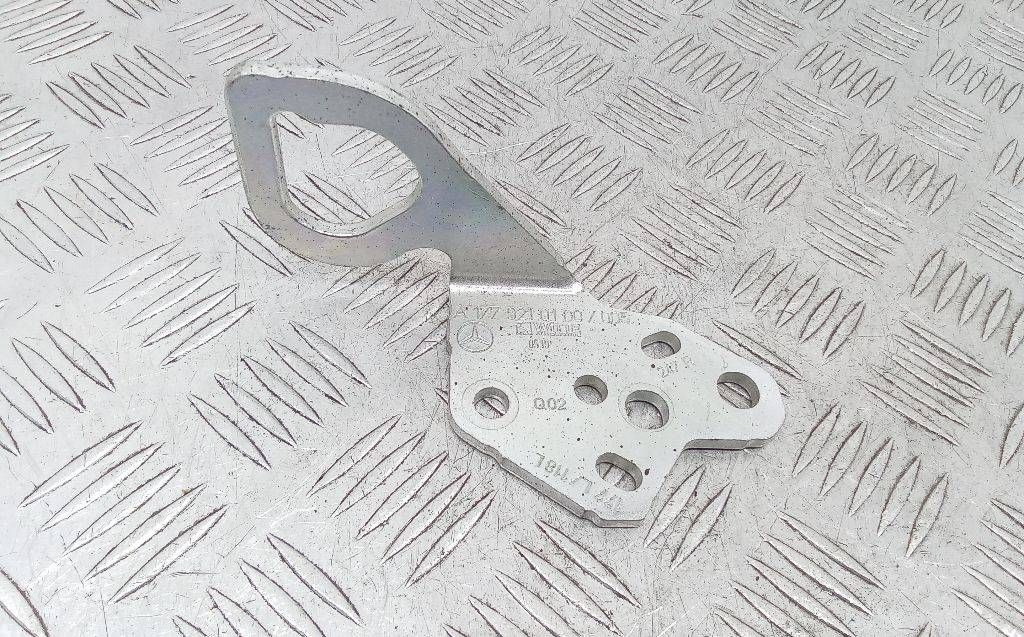 кронштейн (крепление) Mercedes-Benz A-Класс W177/V177 2020, A1779210100