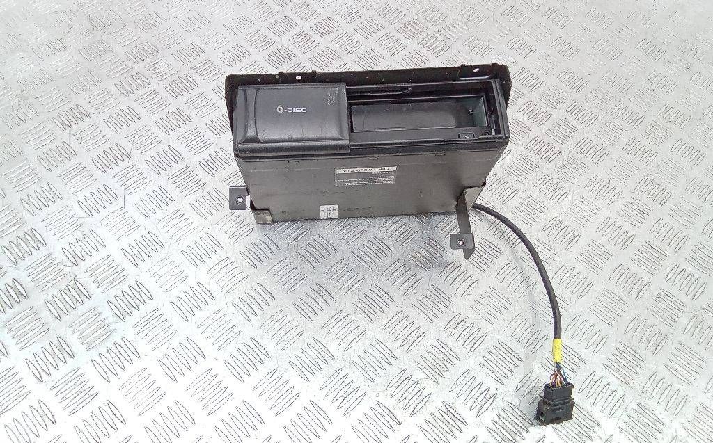 CD-чейнджер Volkswagen Touareg 1 поколение 2004, 1J6035111