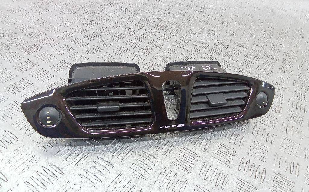 дефлектор обдува салона Renault Scenic 3 поколение 2011, 682600031R