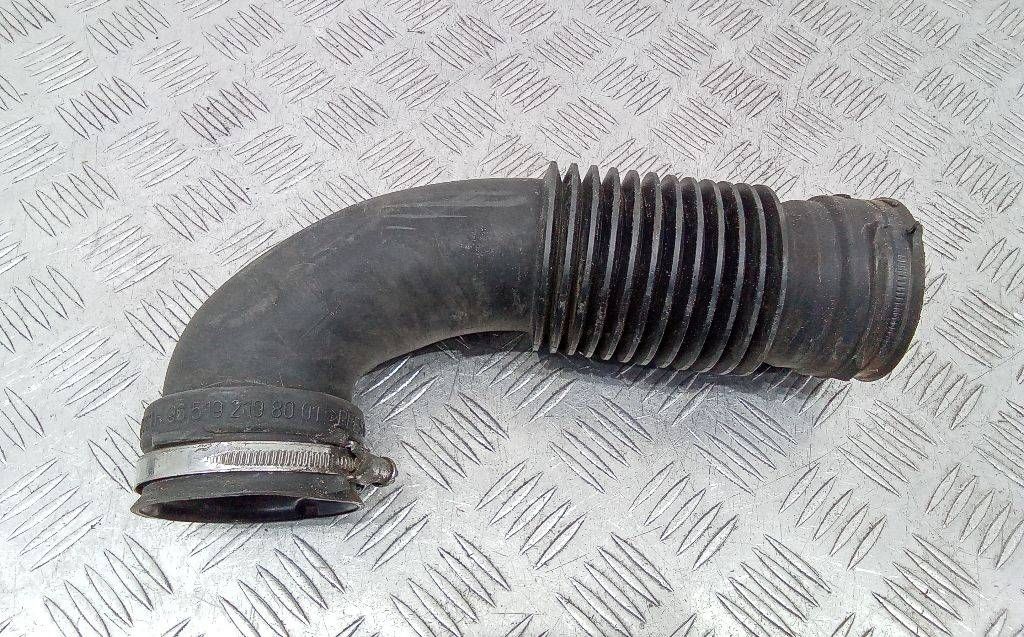 патрубок воздушного фильтра Peugeot 607 1 поколение [рестайлинг] 2009, 2.7 л., дизель, АКПП, 9651921080