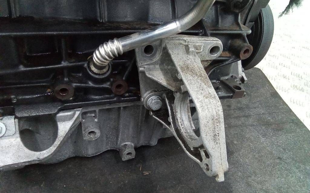кронштейн полуоси Renault Megane 2 поколение 2005, 1.9 л., дизель, МКПП