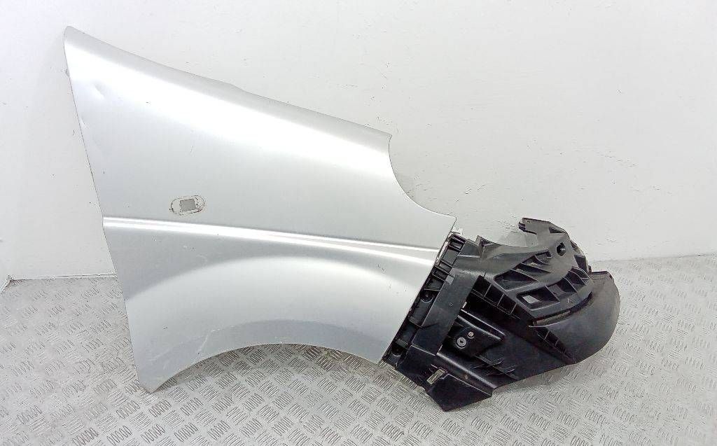 крыло переднее правое Renault Trafic 2 поколение [рестайлинг] 2011, 620340101R