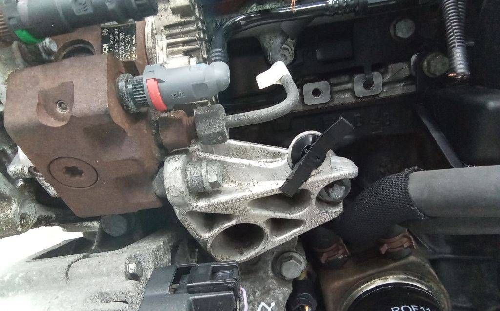 кронштейн ТНВД Renault Megane 2 поколение 2005, 1.9 л., дизель, МКПП, 8200193773