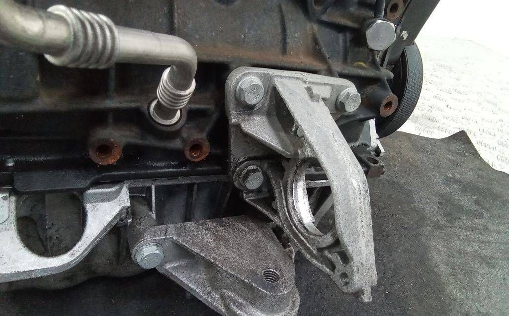 кронштейн полуоси Renault Megane 2 поколение 2005, 1.9 л., дизель, МКПП