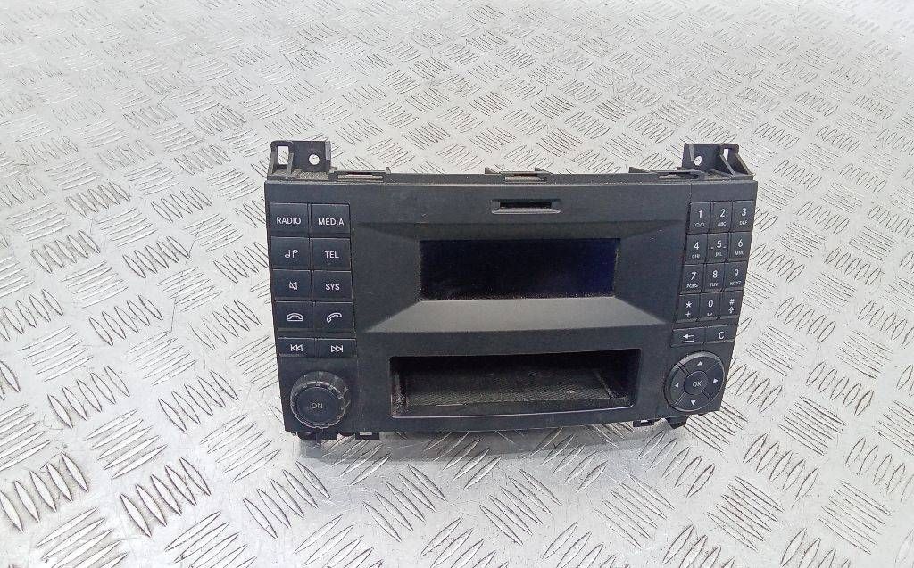 магнитола Mercedes-Benz Sprinter 2 поколение [рестайлинг] (W906) 2015, A9069000004