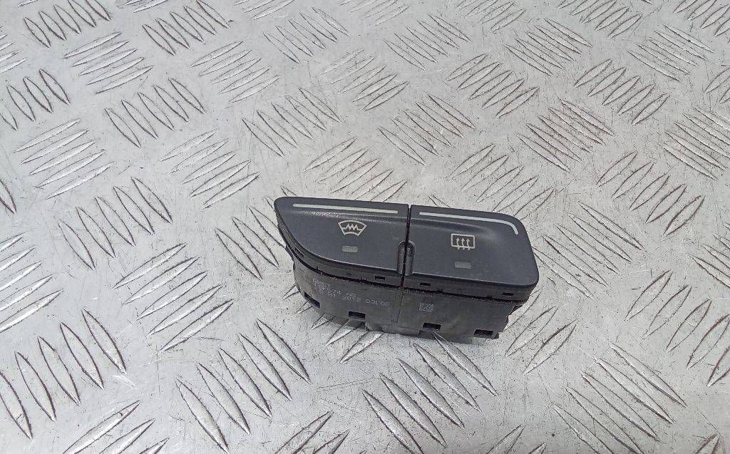 кнопка обогрева заднего стекла Ford Focus 3 поколение 2012, AM5T18K574AB