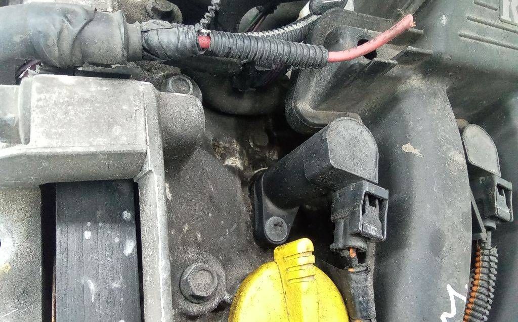 катушка зажигания Renault Megane 1 поколение [рестайлинг] 2000, 1.4 л., бензин, МКПП