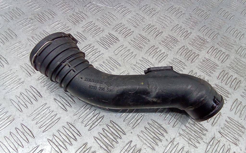 патрубок интеркулера Renault Clio 3 поколение 2006, 1.5 л., дизель, МКПП, 8200296596
