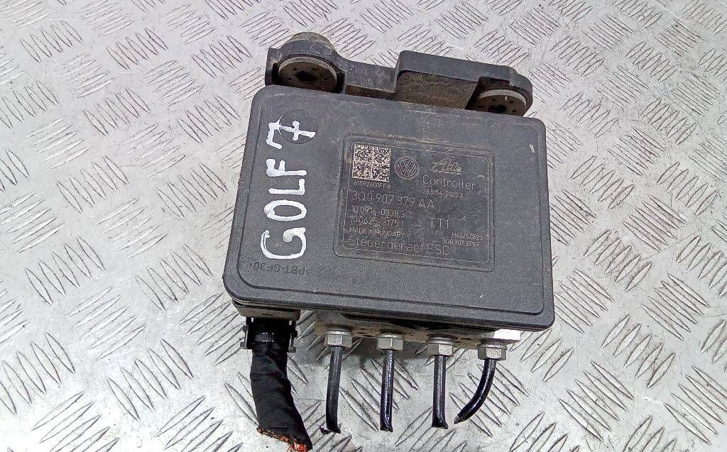 блок ABS Volkswagen Golf 7 поколение 2015, 3Q0907379, 3Q0614517