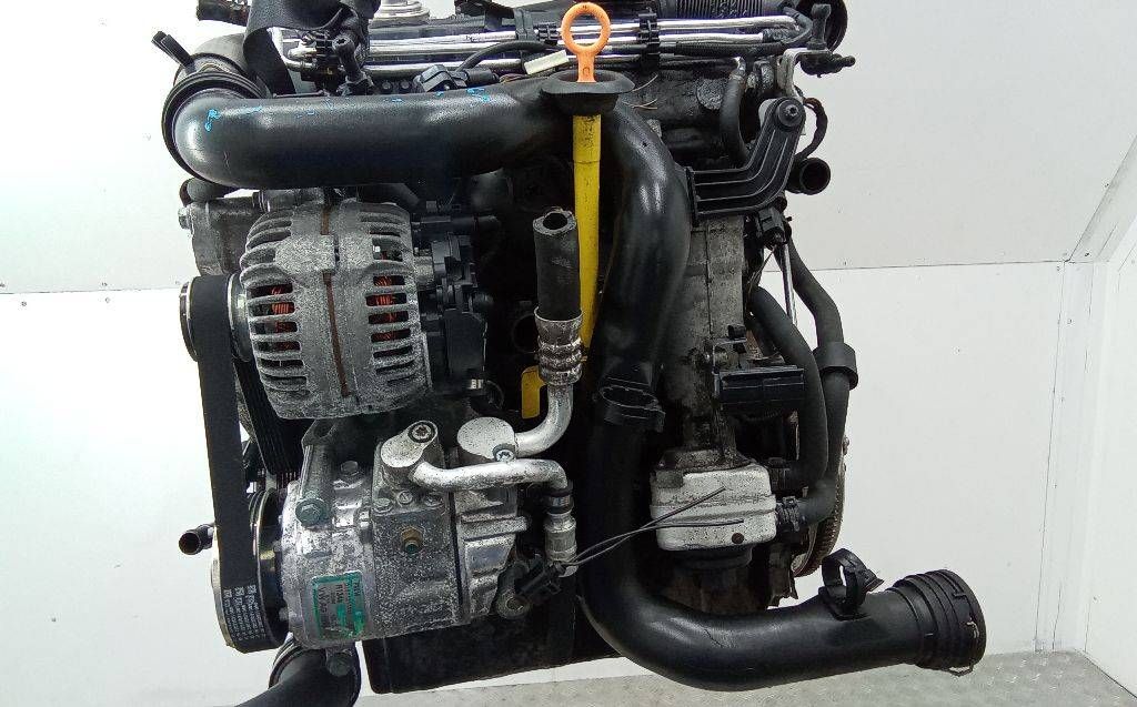 патрубок интеркулера Volkswagen Touran 1 поколение 2006, 1.9 л., дизель, МКПП