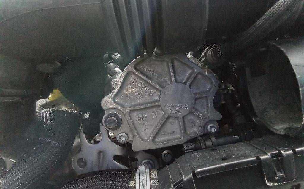 насос вакуумный Peugeot 207 1 поколение [рестайлинг] 2011, 1.6 л., дизель, МКПП, 9684786780
