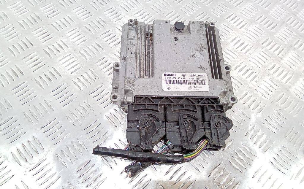 блок управления двигателем Renault Clio 4 поколение 2015, 1.5 л., дизель, МКПП, 237102213