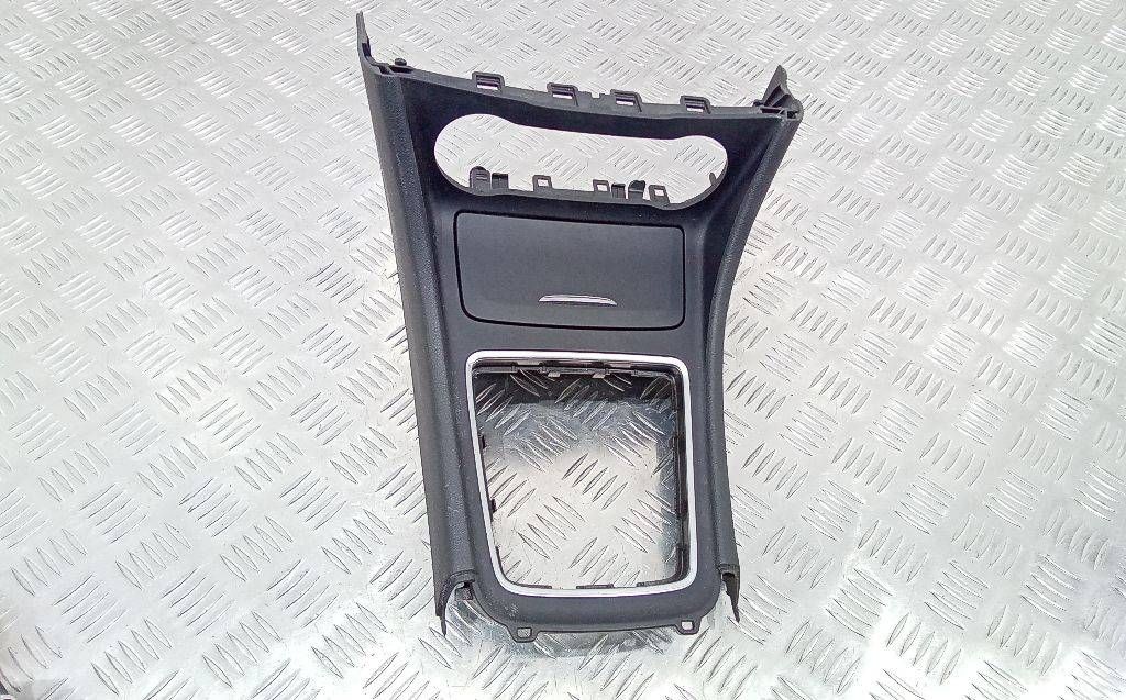 рамка обрамление кулисы Mercedes-Benz A-Класс W176 2015, A1766807100